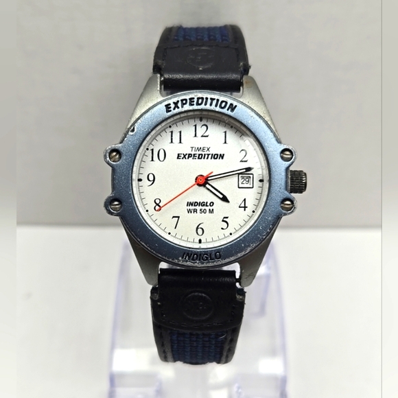 Vintage Timex Expedition Watch Womens Indiglo 32mm Black Blue Date New Battery - Picture 1 of 12